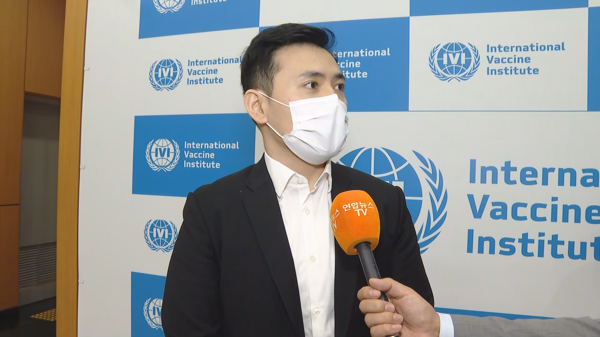 [출근길 인터뷰] 코로나19 백신 개발 현황…<em class='find'안전성</em 확보 방안