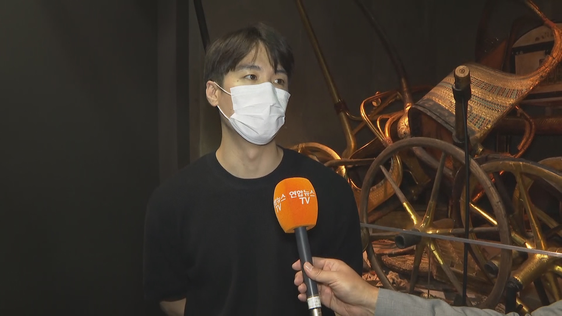 [박진형의 출근길 인터뷰] <em class='find'마틴게일배팅</em 특별전…100년 전 무덤·유물 재현