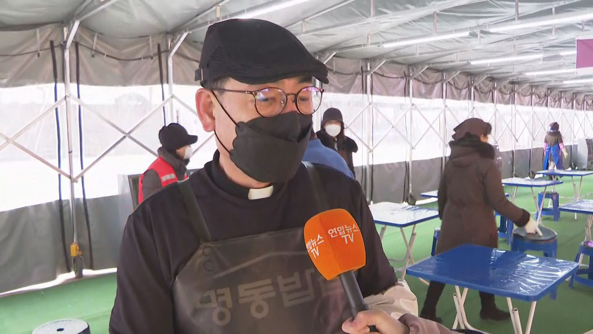 [출근길 인터뷰] <em class='find'>추위</em> 녹이는 '명동밥집'…하루 평균 750명 방문
