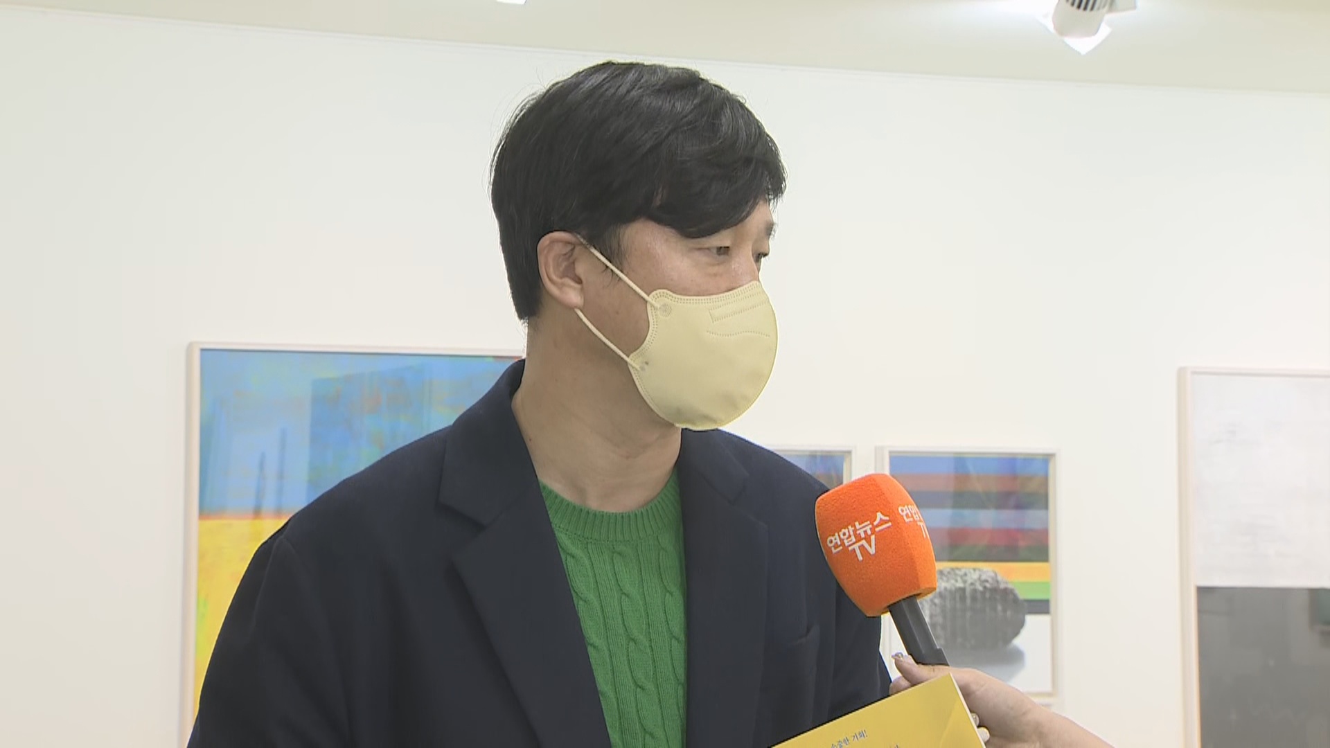 [출근길 인터뷰] 우크라이나에 전하는 봄빛 <em class='find'희망</em…미술가 16인과 함께