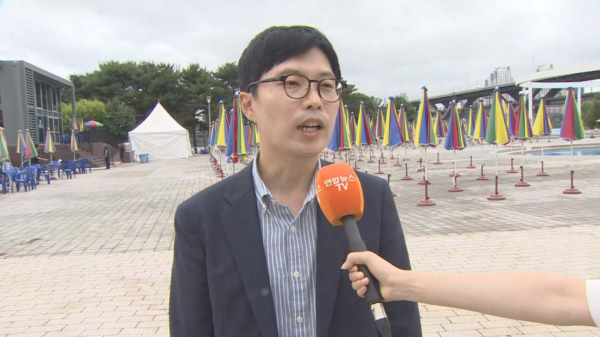 [출근길 인터뷰] "반갑다 여름아" 한강 수영장 3년 만에 <em class='find'개장</em