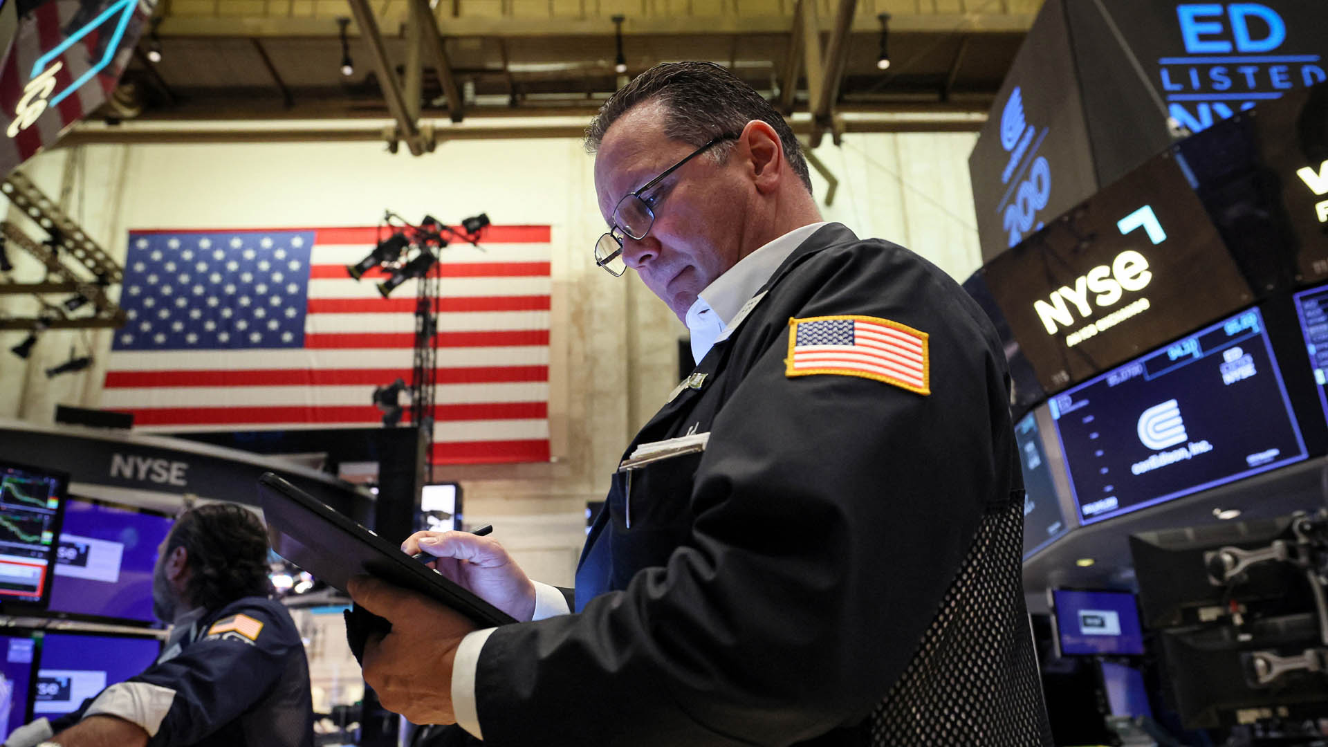 [3분증시] 뉴욕증시, <em class='find'해외 온라인카지노</em 은행주 강세 속 혼조…다우 0.6%↑