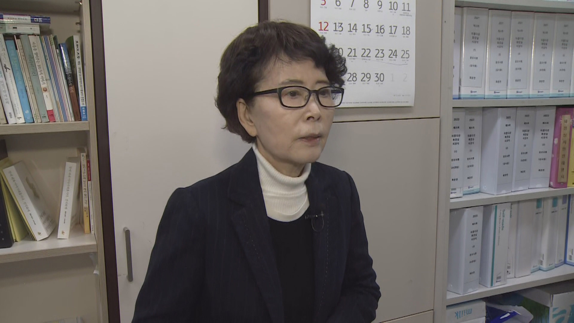 [출근길 인터뷰] <em class='find'화장실</em 휴지통 없앤 뒤 환경관리인 눈물 쏟은 이유는