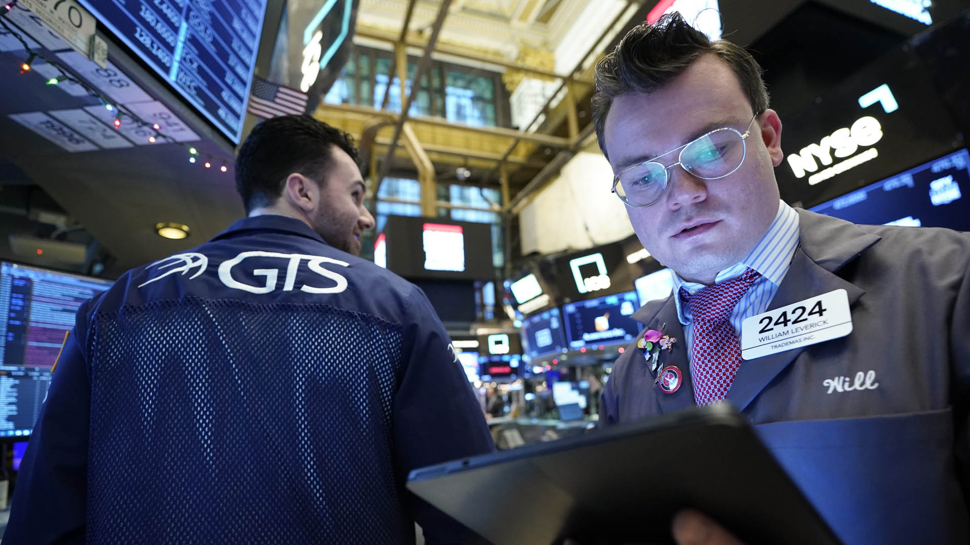 [3분증시] 뉴욕증시, <em class='find'민간</em 고용 호조 속 혼조…나스닥 0.56%↓ 外