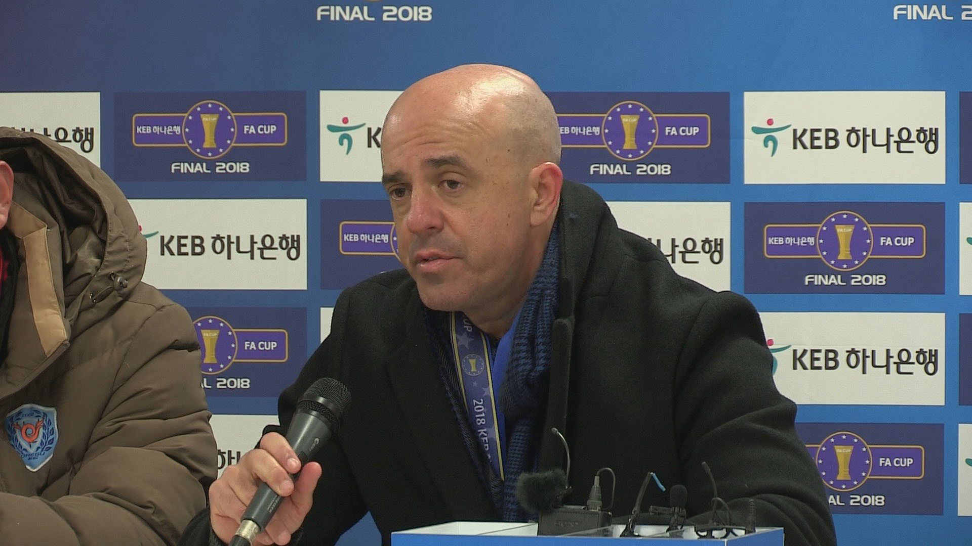 [온라인카지노 커뮤니티 벳무브축구] 안드레 감독, 대구FC와 결별…"재계약 합의점 찾지 못해"