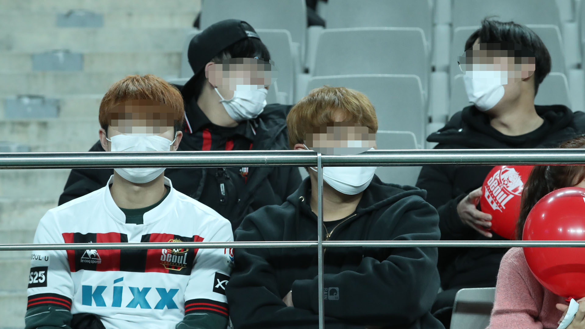 개최지 변경·전훈취소…온라인카지노 벳위즈도 직격탄