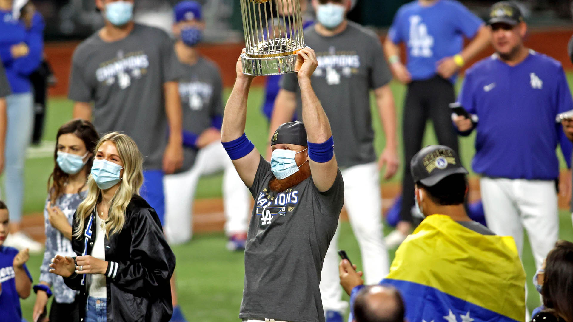 [미 프로야구] <em class='find'온라인카지노 에스뱅크</em 터너, 경기 도중 코로나19 확진 판정