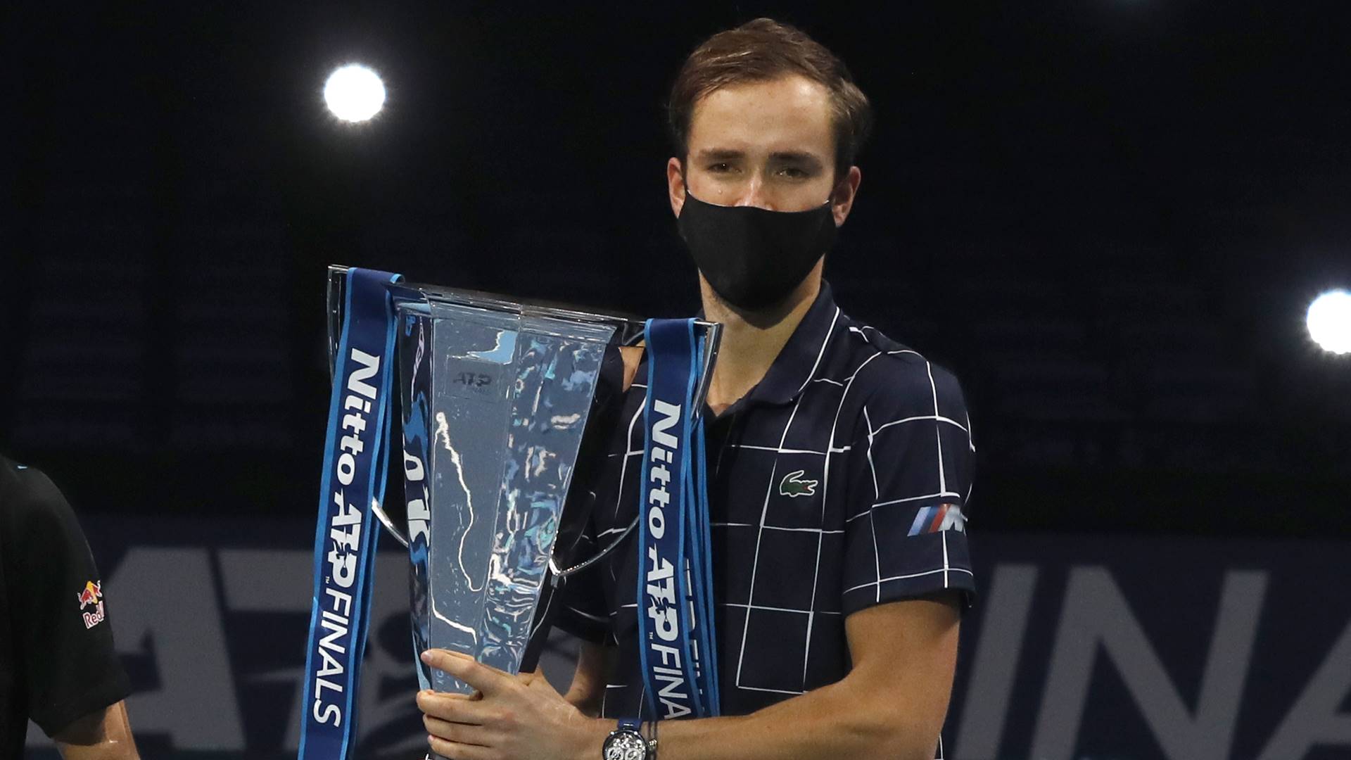 메드베데프, 팀 꺾고 남자테니스 <em class='find'온라인 카지노 합법 국가</em 우승