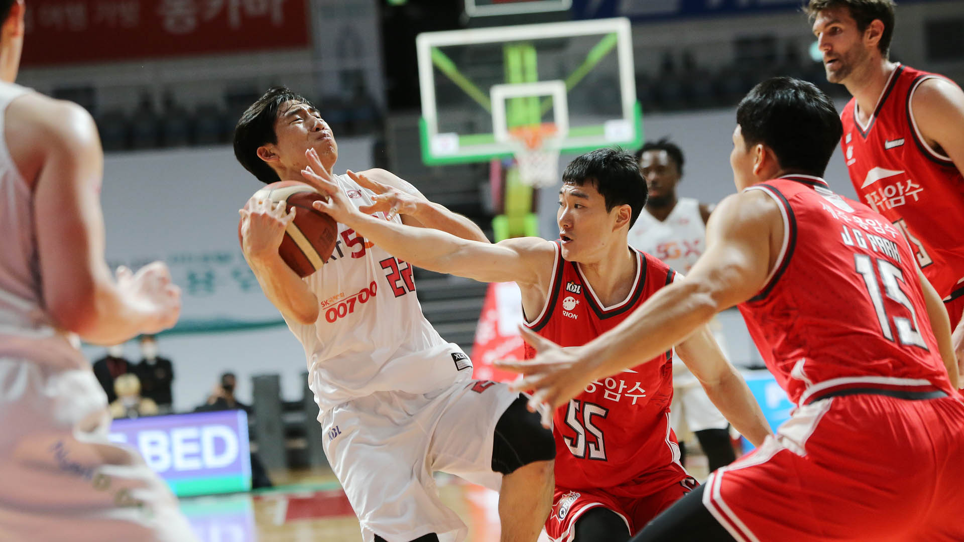 [프로농구] 온라인카지노 사이트왕 경쟁 주도 SK 오재현 "욕심 나네요"