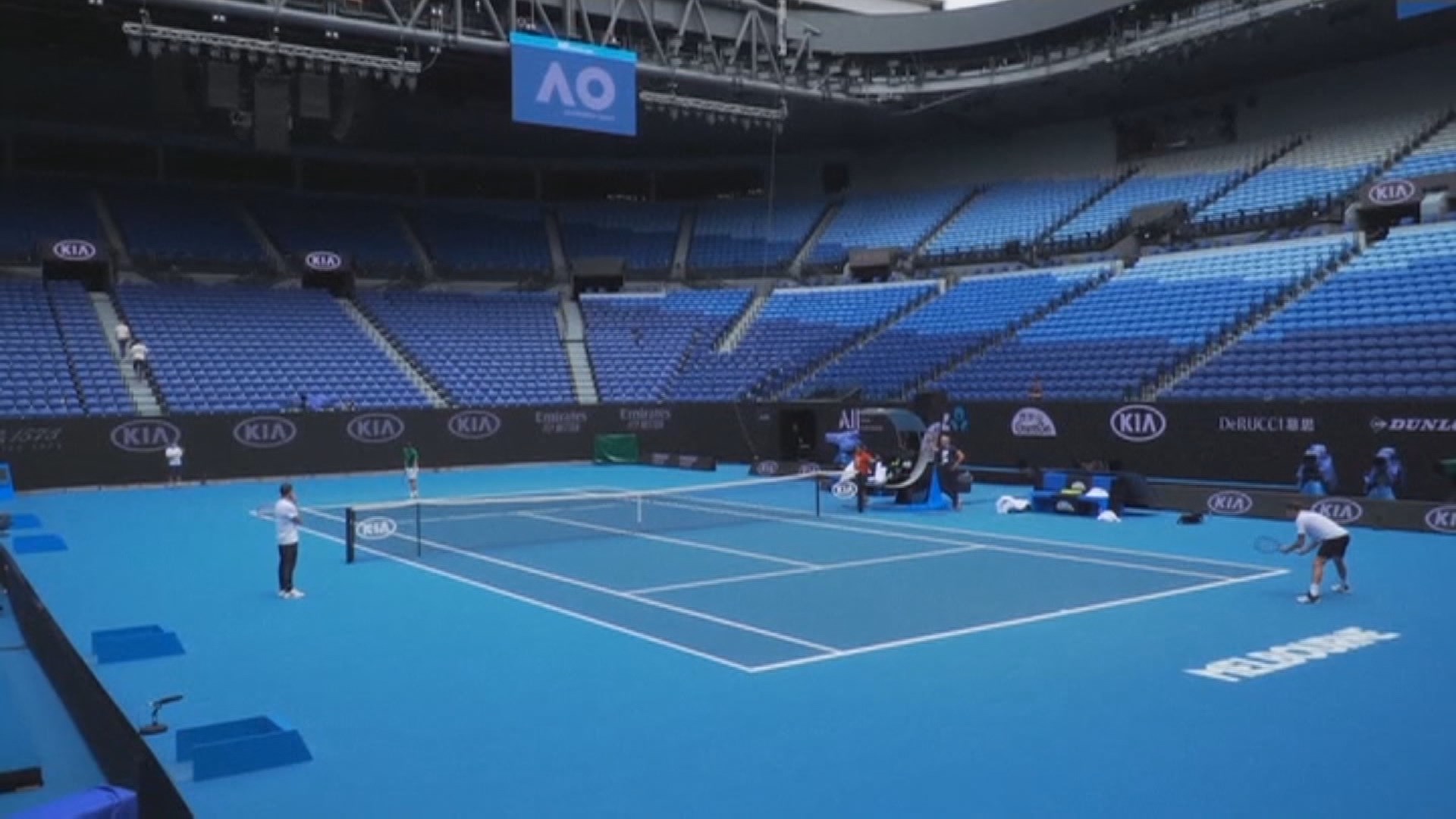 호주오픈 전세기서 확진자 3명 발생…선수들 격리