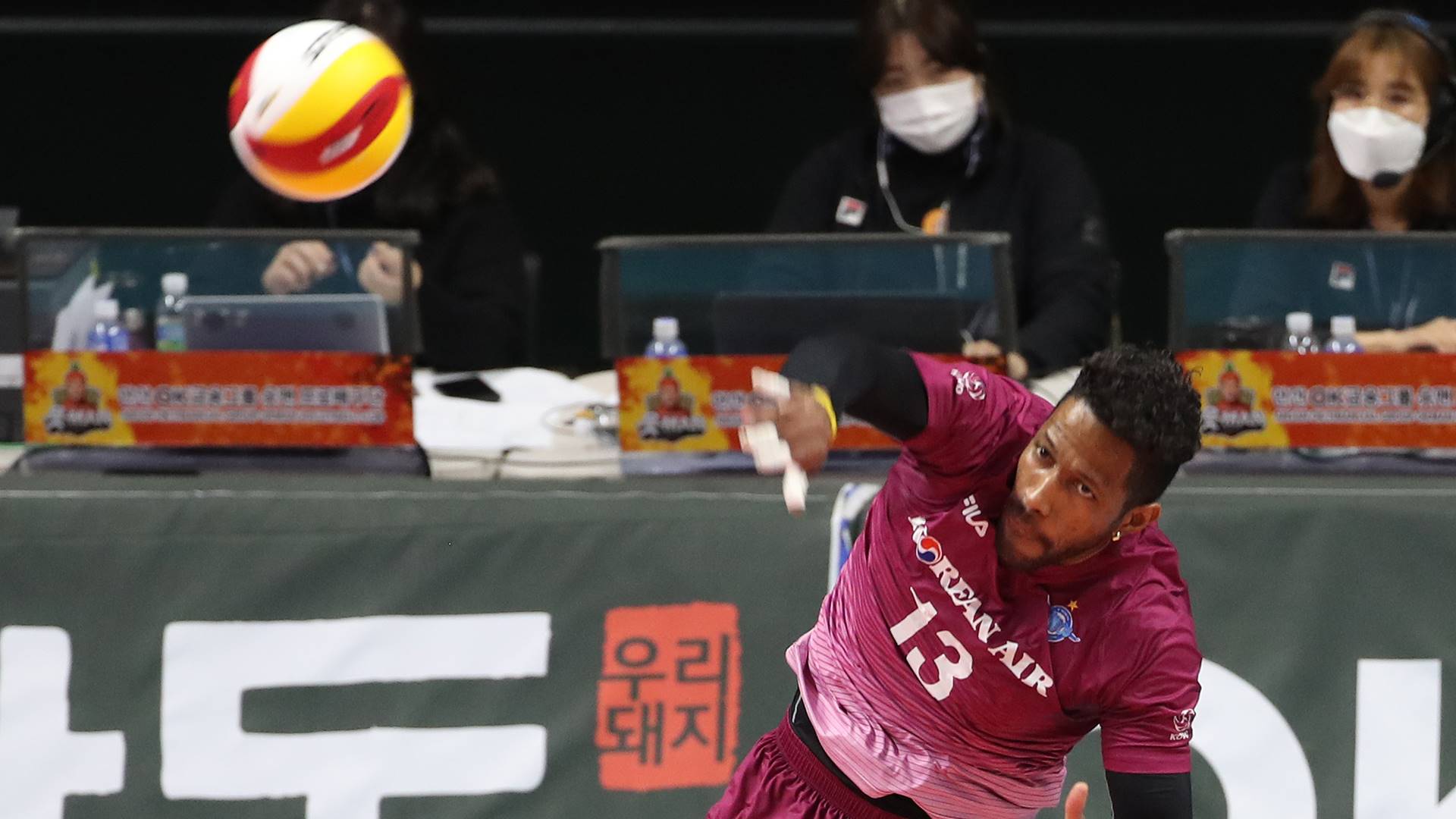[프로배구] '요스바니 제트엔진' 장착한 대한항공 선두 질주