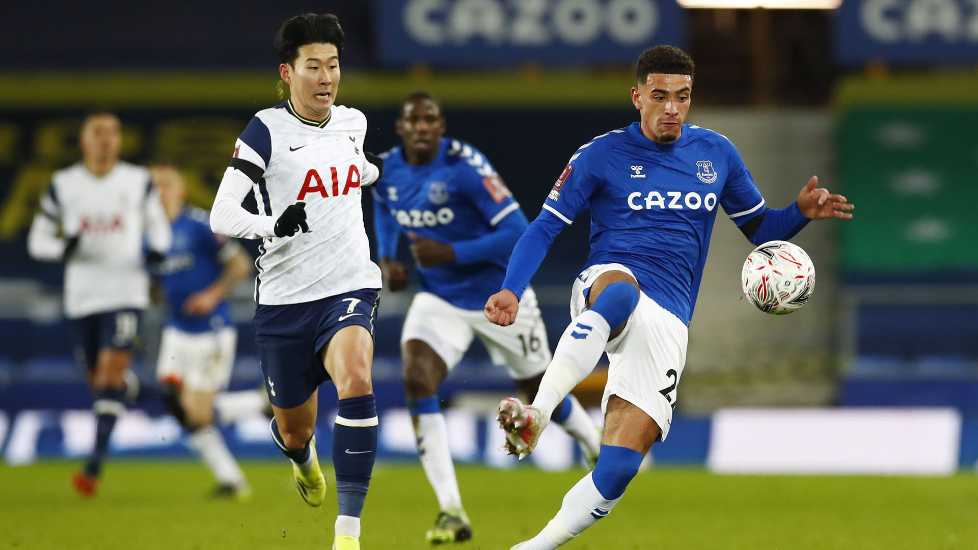 카지노사이트추천의 빛바랜 2도움…토트넘 FA컵 8강 실패