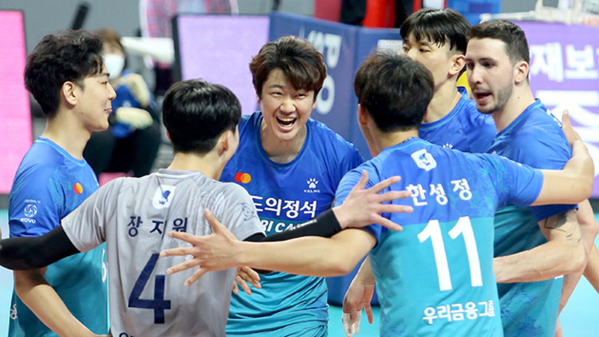 [카지노사이트배구] 우리카드 4연승 질주…이상열은 잔여시즌 출전 포기