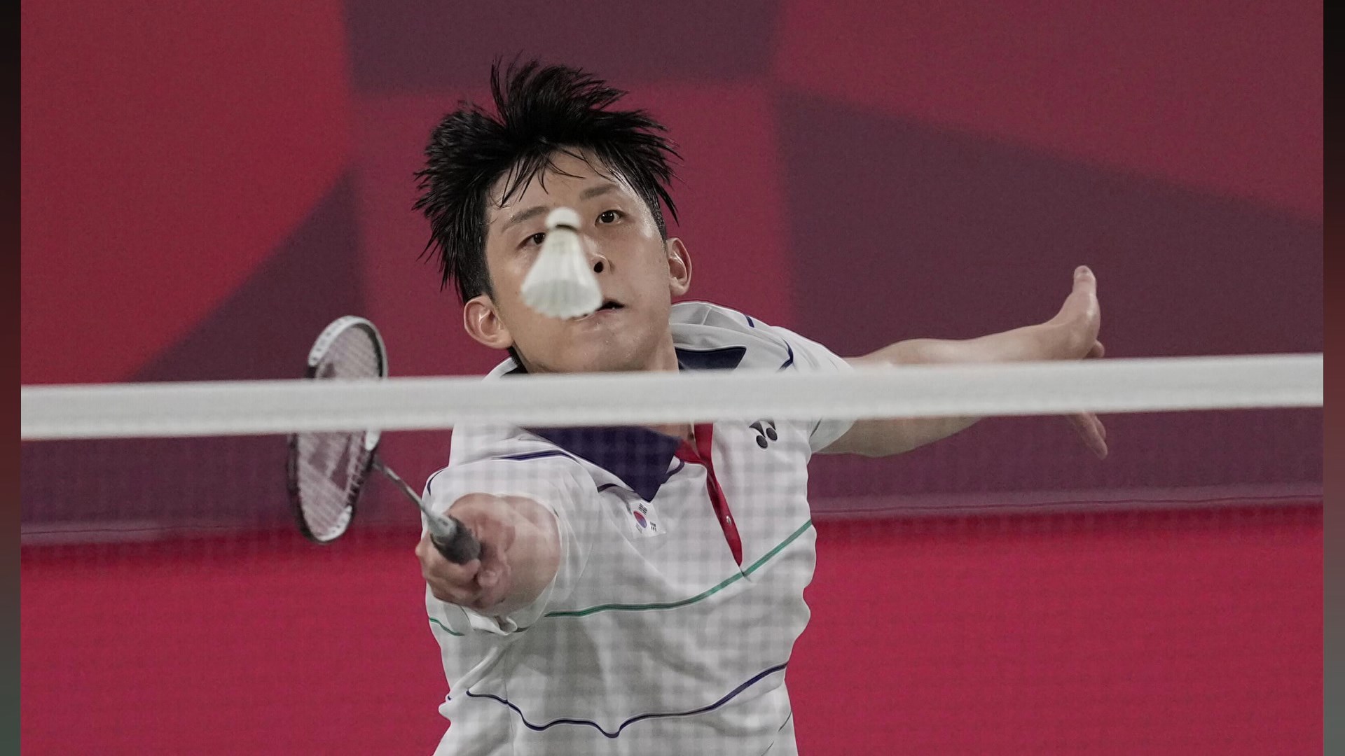 배드민턴 허광희, 세계랭킹 1위 꺾고 8강 직행