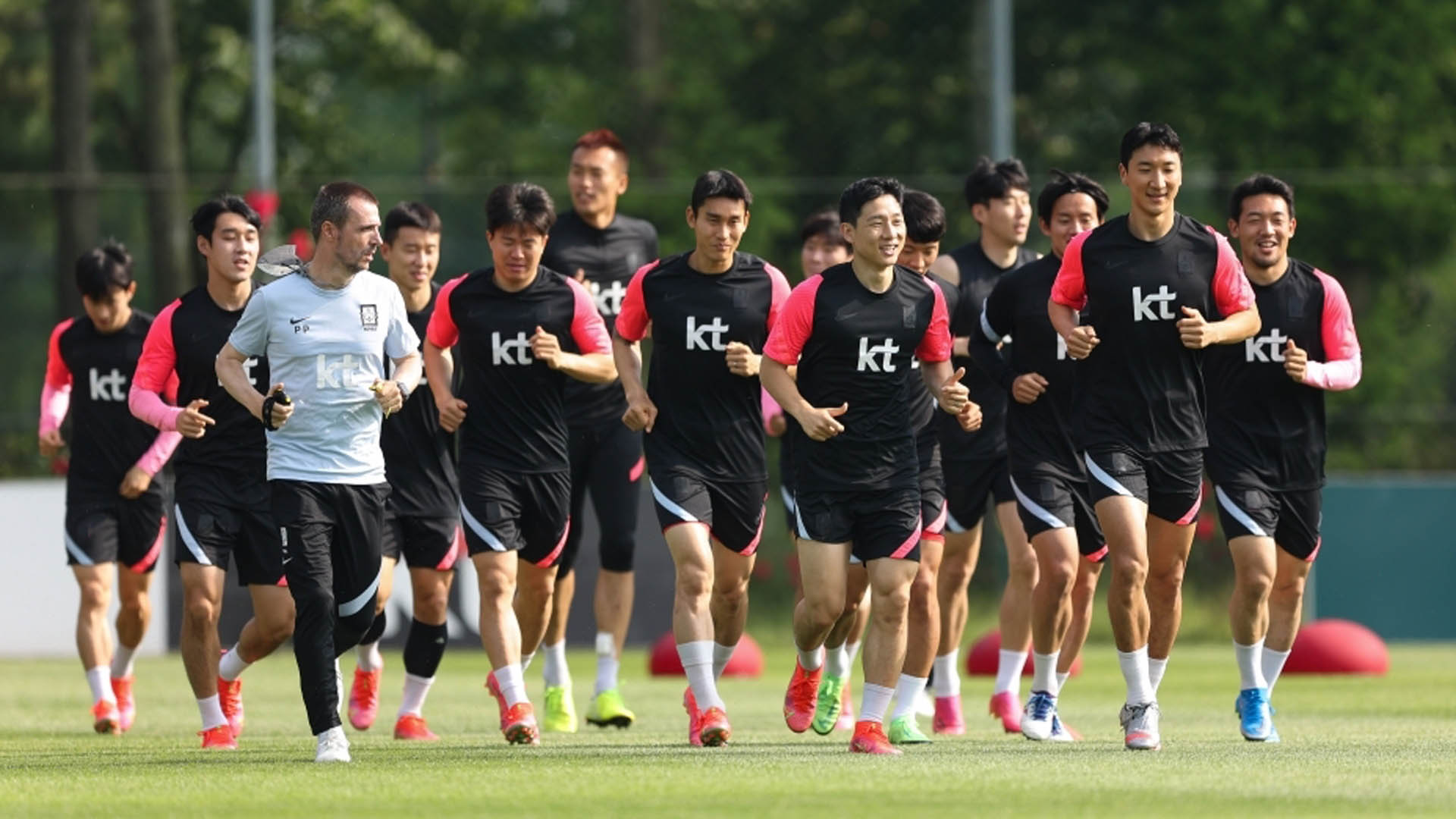 월드컵 최종예선 앞둔 벤투호 "스타트 잘 끊어야"