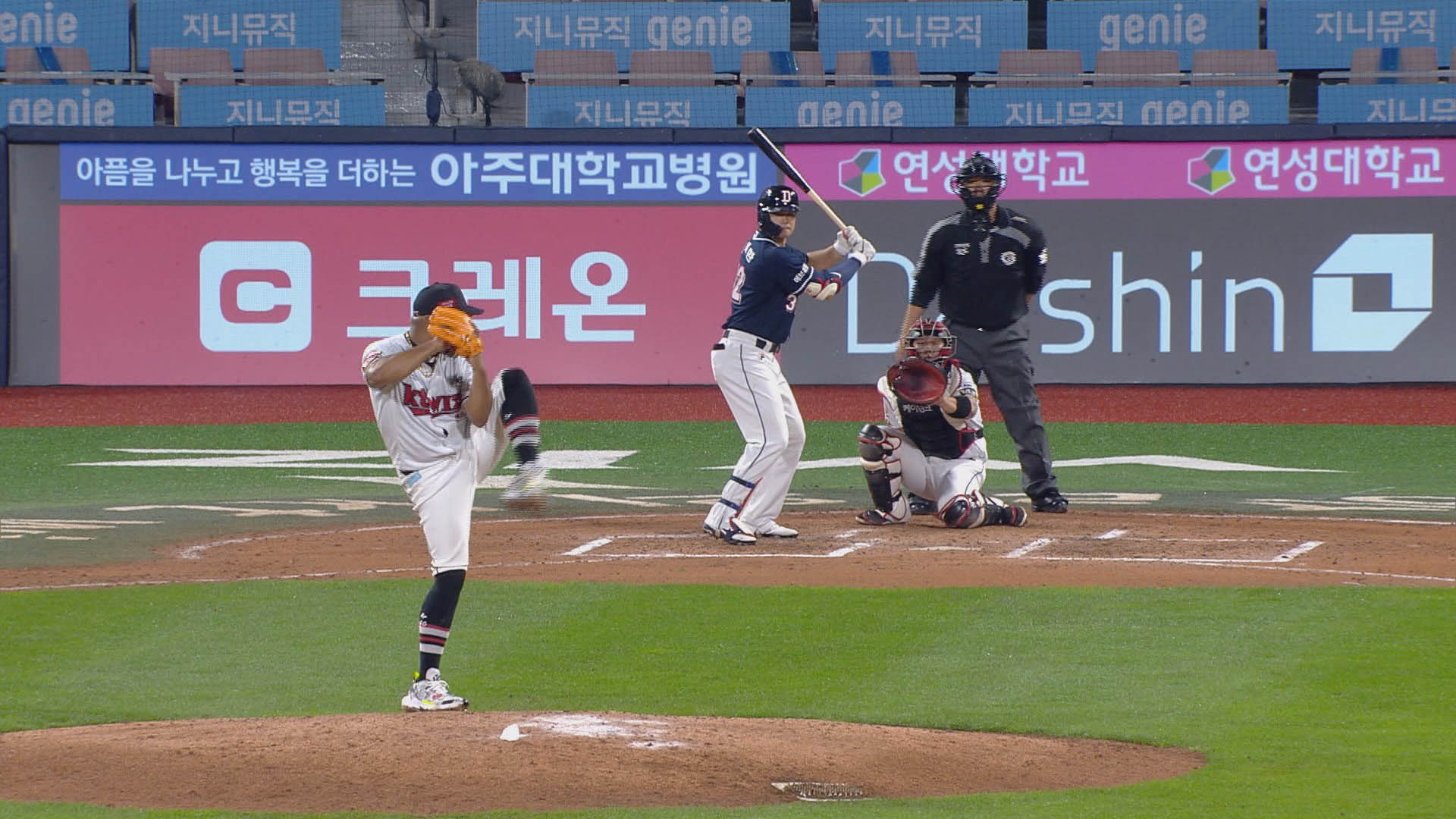 해외 온라인카지노 순위, 14안타 폭발…kt 꺾고 4위 굳히기