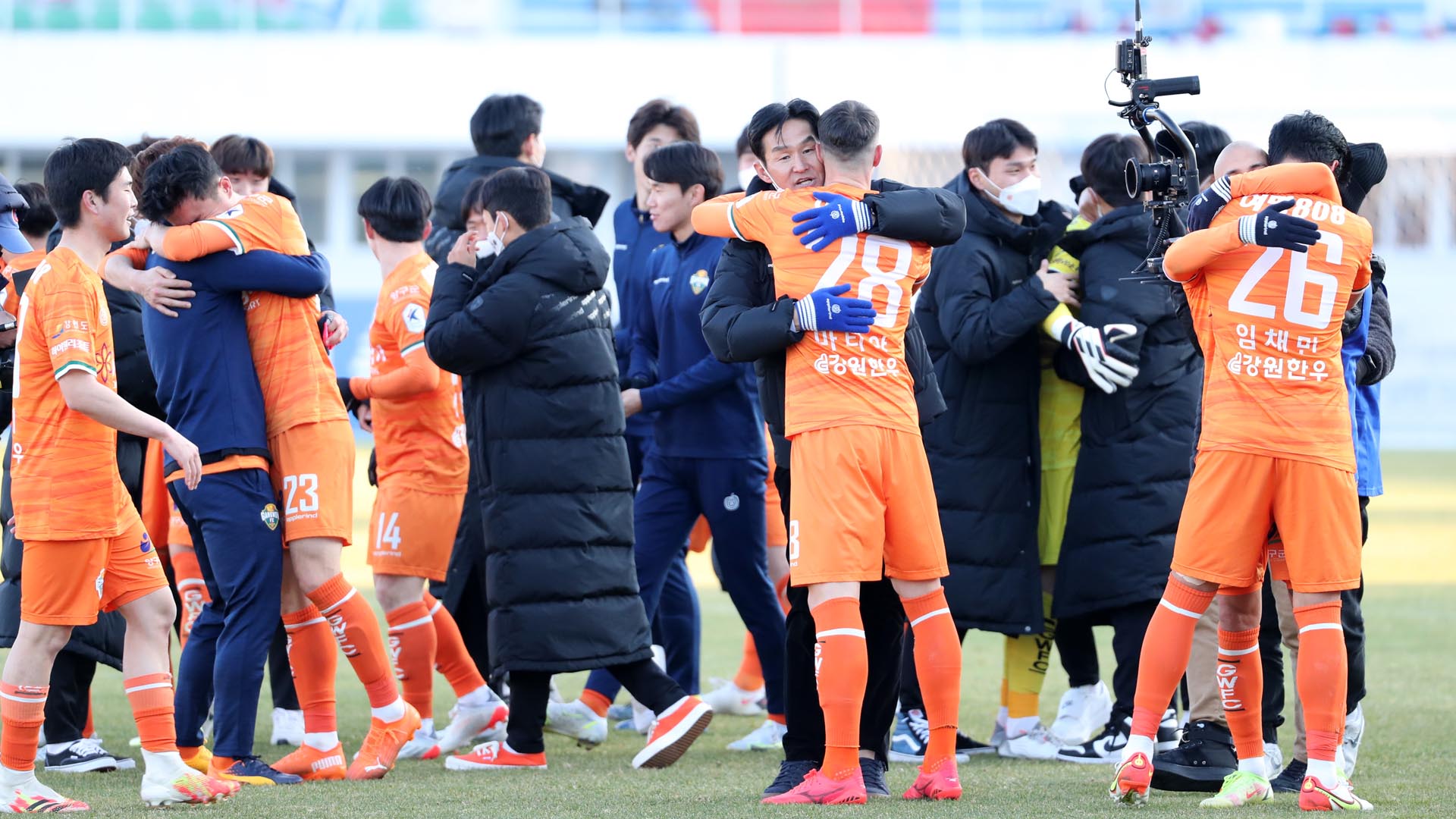 4분간 3골…'승부사' 최용수의 강원, 극적온라인카지노 온카판 1부 잔류