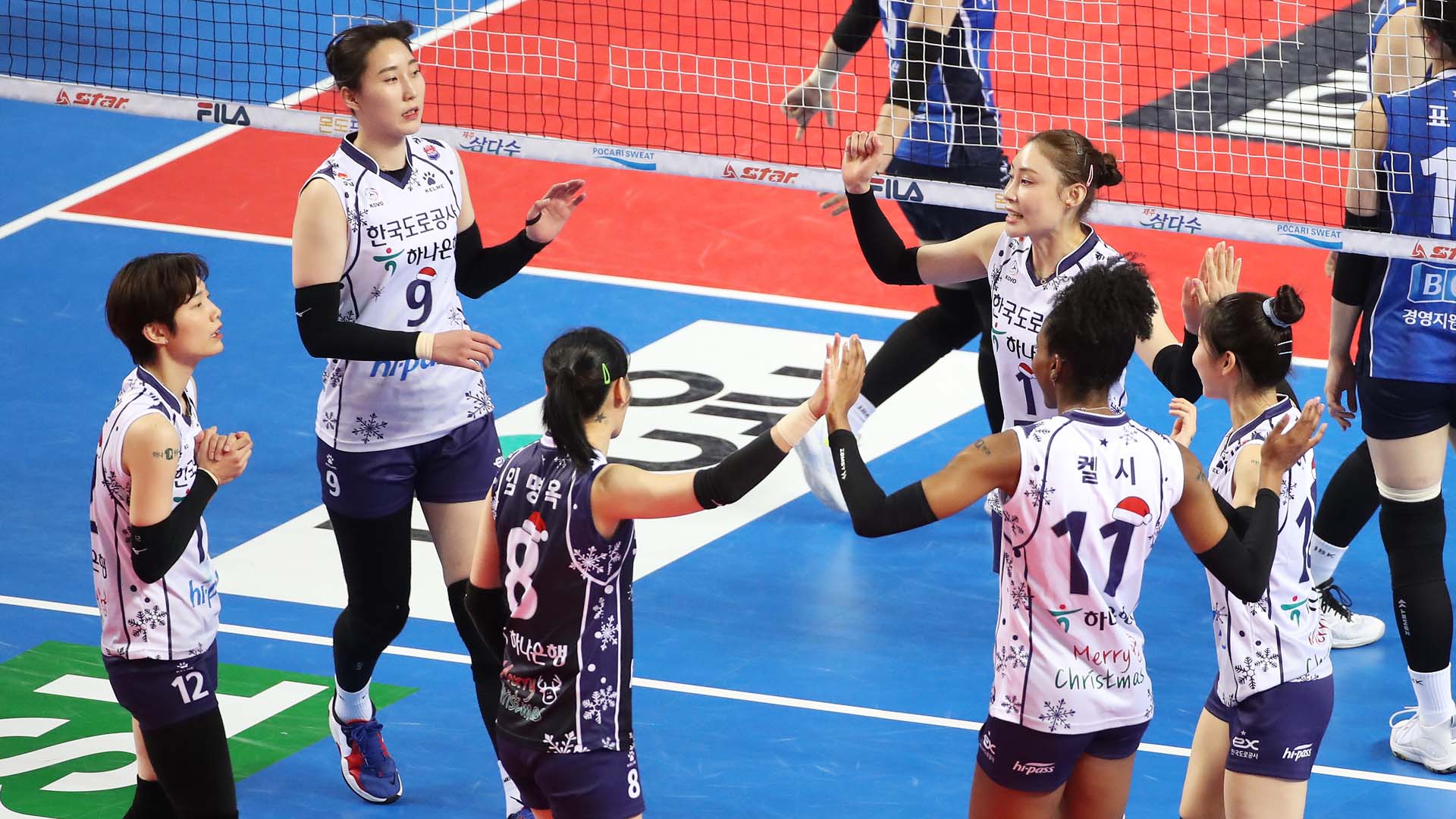 도로공사 9연승 질주…조송화 논란에도 '졌잘싸' 기업은행