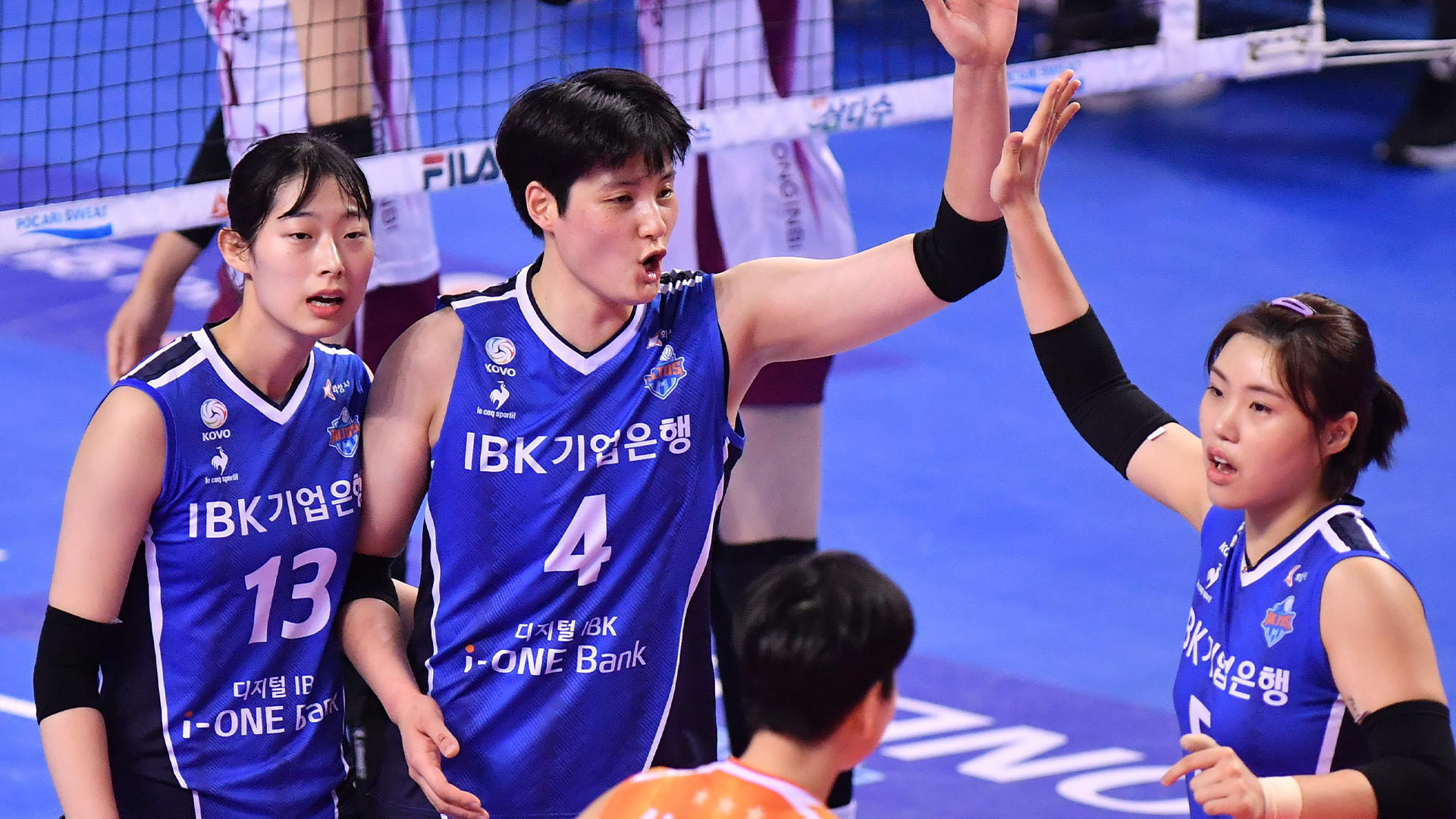 기업은행 시즌 첫 3연승…사설 카지노·표승주 '펄펄'