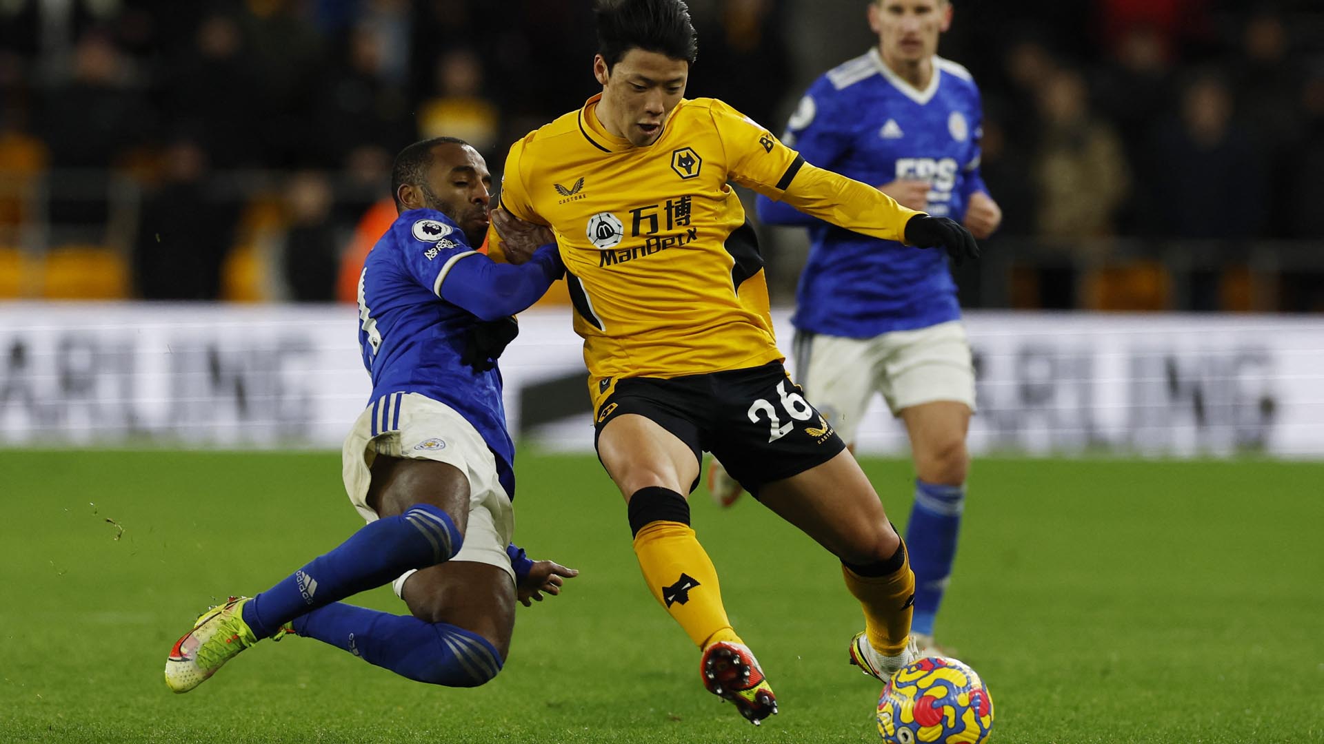 '황희찬 교체출전' 울버햄프턴, 레스터시티 2-1 제압