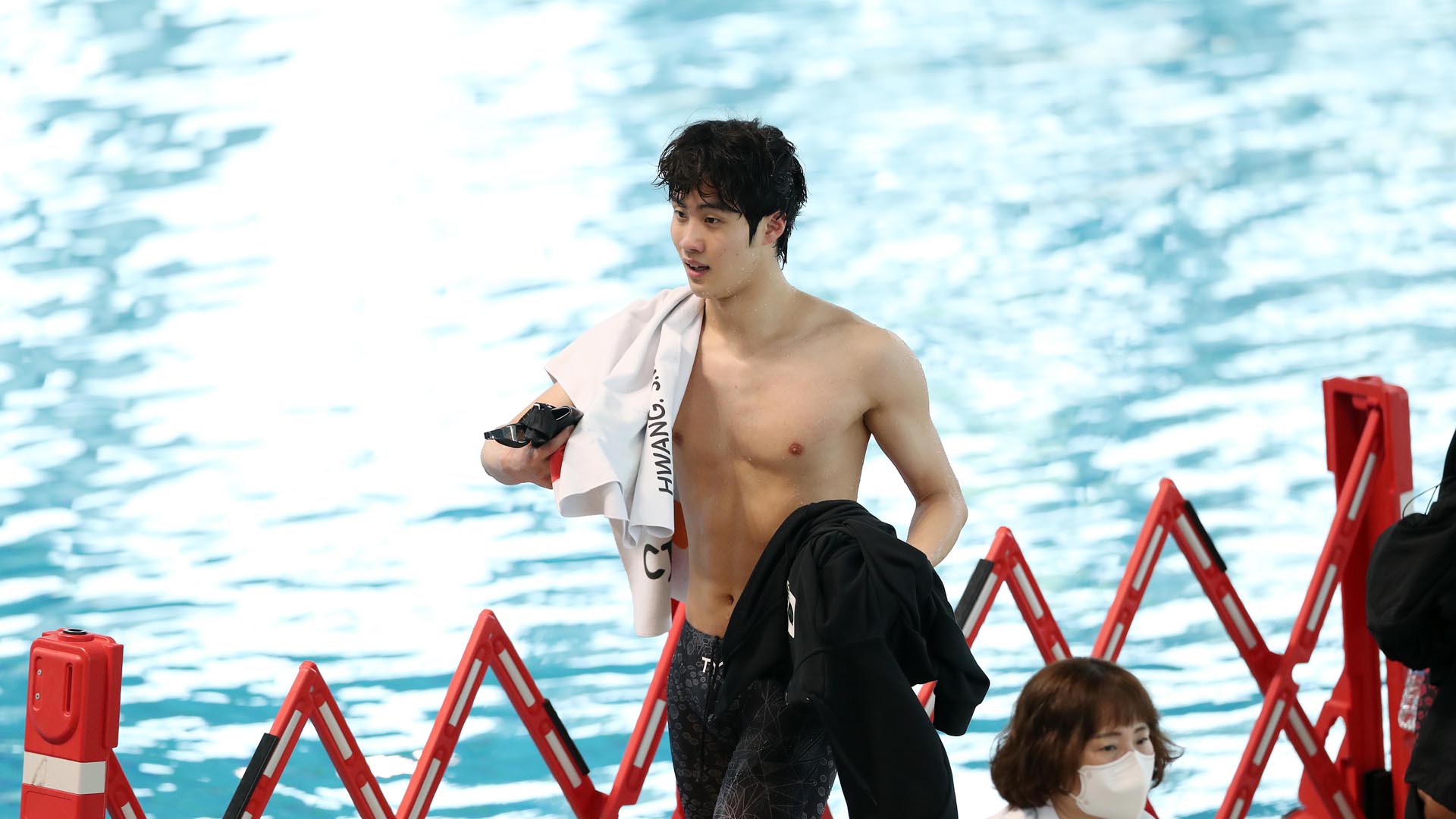 황선우, 자유형 200m도 1위…세계선수권 예약