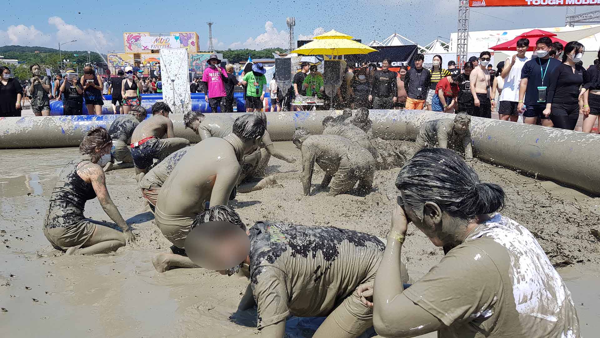 머드 세상 속으로 '풍덩'…보령 해양머드박람회