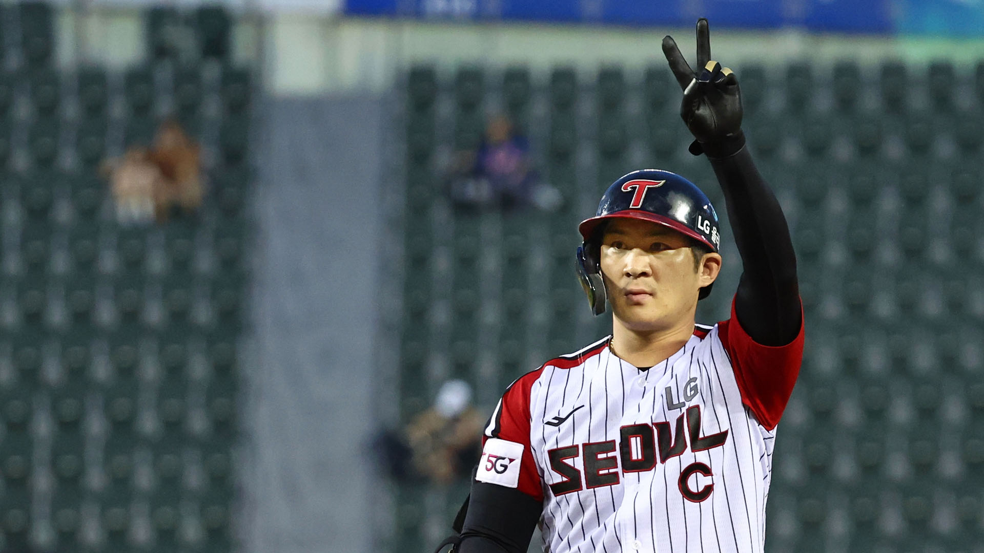 오지환 3타점 맹활약…<em class='find'온라인카지노 불법 유니88</em, 키움 꺾고 2위 수성