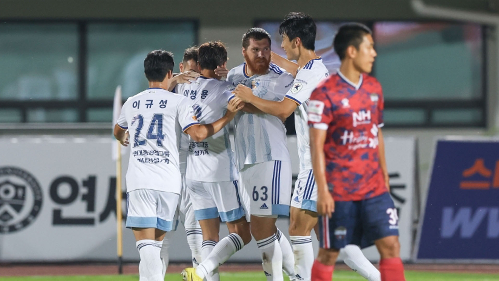 울산, 프로축구 첫 600승…마틴 아담 멀티골 맹활약