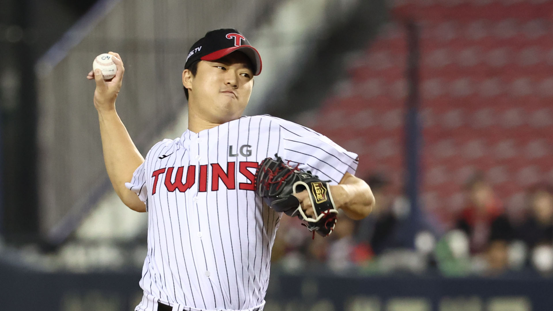 이정후 만나는 '예비 매제' 고우석…"다른 유니폼은 적"