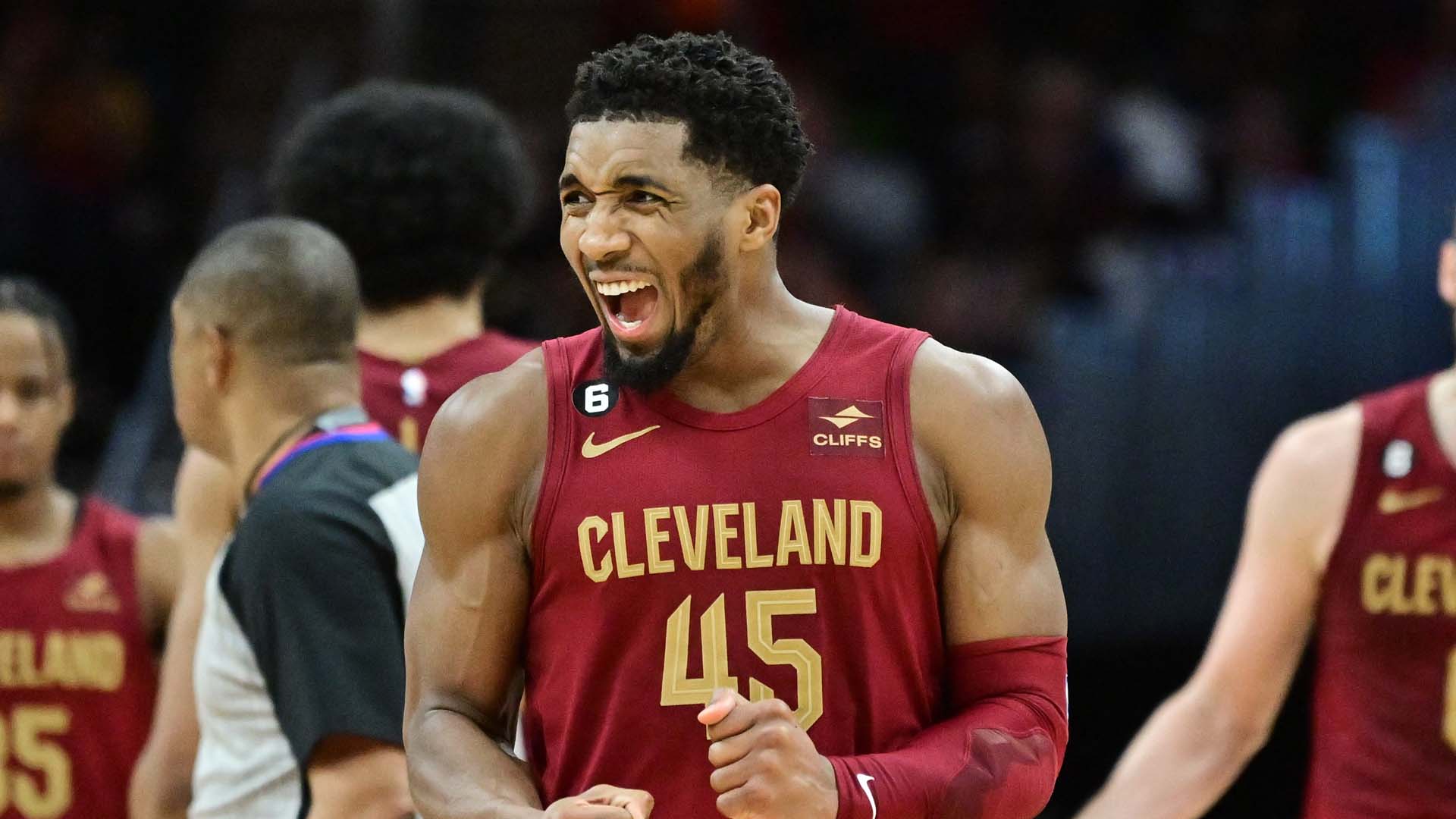 한 경기서 71득점…NBA 새 역사 쓴 도너번 미첼